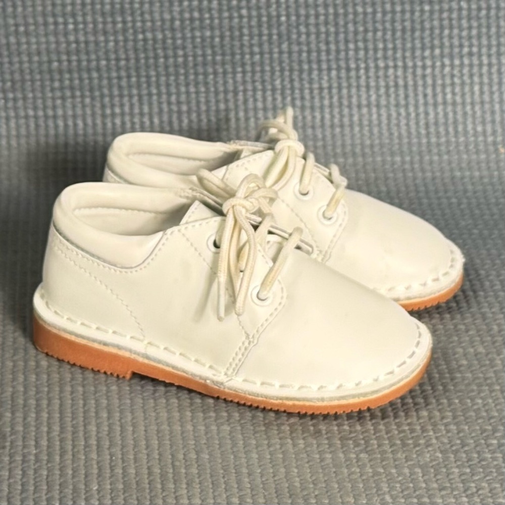 L’Amour Toddler Tyler White Leather Lace Up Shoes Size 6C